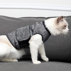 Cat anxiety jacket, self-adhesive adjustable pet cat calming wrap shirt, used for pet cat anxiety calming